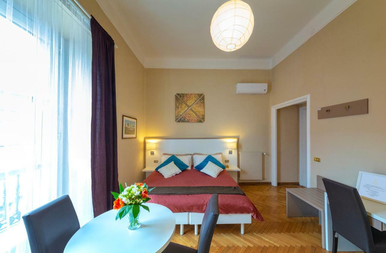 Il Ventre Di Napoli " Costantinopoli" Hotell Exteriör bild